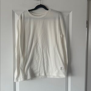 📌 3 for $20📌Classic white  Sweatshirt size 11-12Y